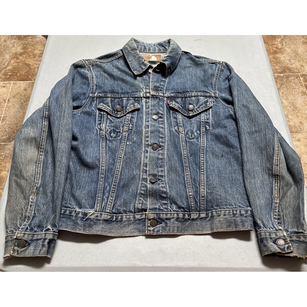 VTG *Levis Denim Jacket*  Trucker Jacket USA Harley Patch Size 40